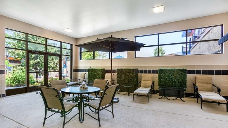 <b>Best Western Premier Helena Great North Pool</b>. Images powered by <a href="https://iceportal.shijigroup.com/" title="IcePortal" target="_blank">IcePortal</a>.