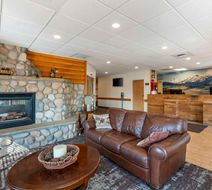 Best Western Yellowstone Crossing Lobby