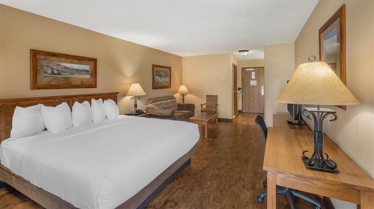Best Western Plus Kelly Inn & Suites Room