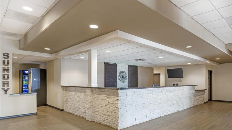 <b>Best Western Plus Havre Inn & Suites Lobby</b>. Images powered by <a href="https://iceportal.shijigroup.com/" title="IcePortal" target="_blank">IcePortal</a>.