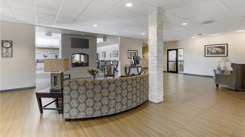 <b>Best Western Plus Havre Inn & Suites Lobby</b>. Images powered by <a href="https://iceportal.shijigroup.com/" title="IcePortal" target="_blank">IcePortal</a>.
