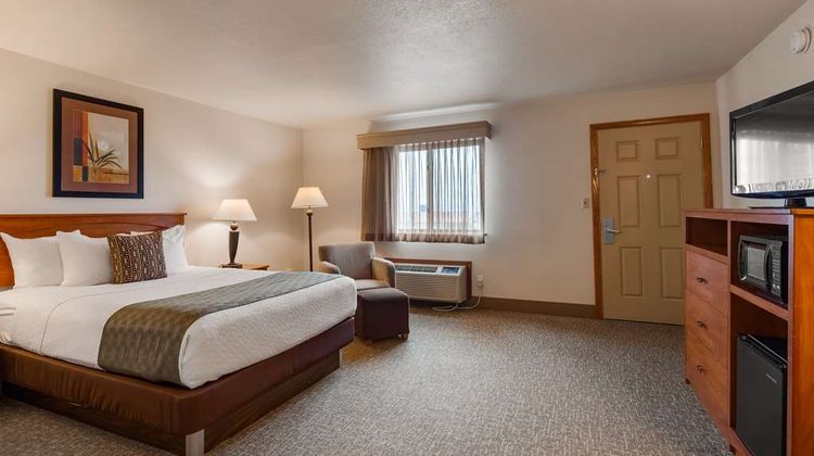 Best Western West Hills Inn Room