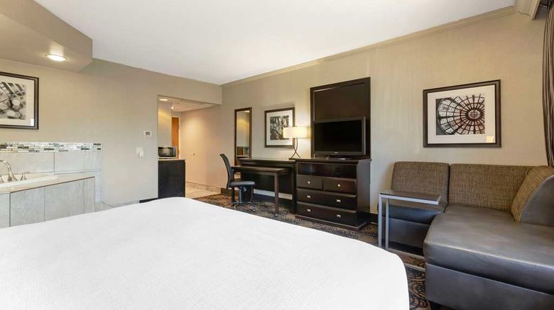 <b>Best Western Plus Midwest Inn Room</b>. Images powered by <a href="https://iceportal.shijigroup.com/" title="IcePortal" target="_blank">IcePortal</a>.