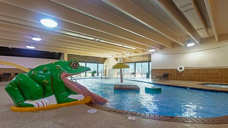 <b>Best Western Plus Midwest Inn Pool</b>. Images powered by <a href="https://iceportal.shijigroup.com/" title="IcePortal" target="_blank">IcePortal</a>.