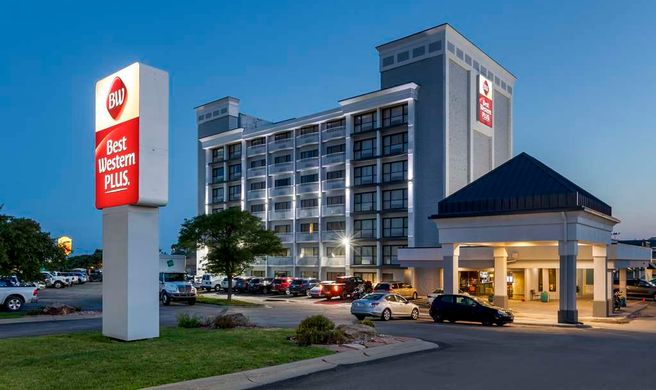 Best Western Plus Midwest Inn Exterior