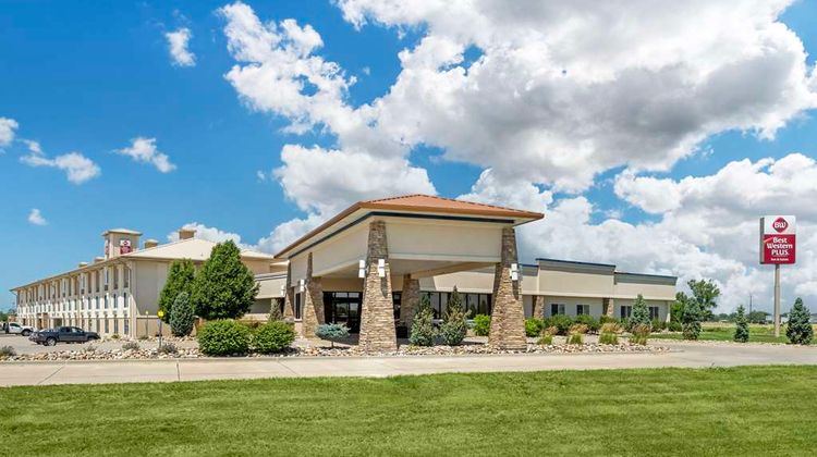 Best Western Plus Mid Nebraska Inn/Stes Exterior