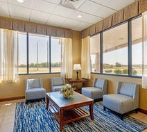 Best Western Plus Mid Nebraska Inn/Stes Lobby