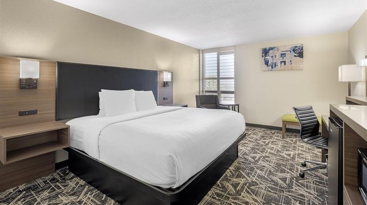 Best Western Plus York Hotel & Conf Ctr Suite