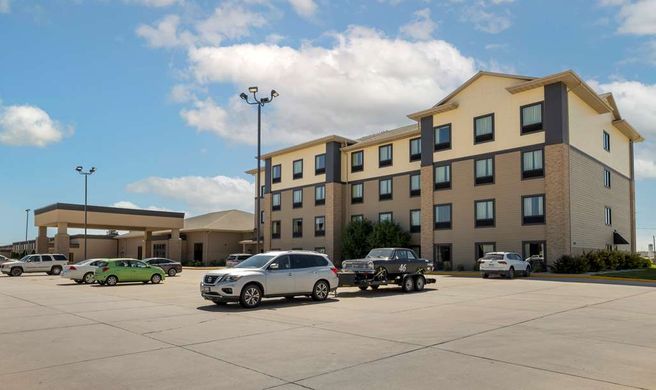 Best Western Plus North Platte Inn Exterior