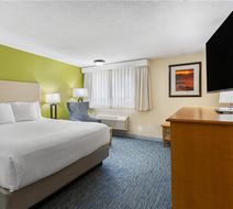 Best Western Hi-Desert Inn Room