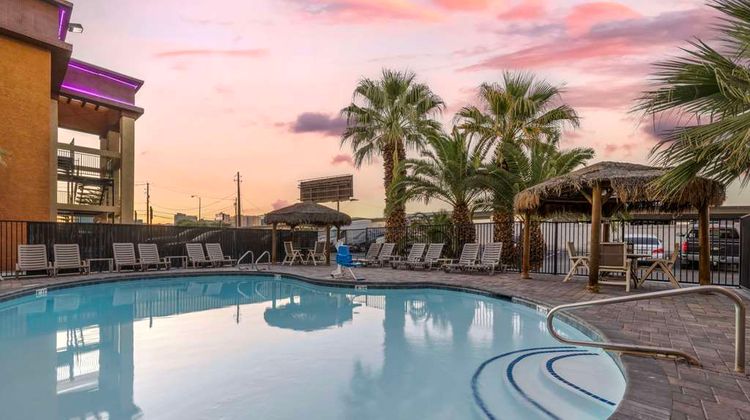 Best Western McCarran Inn Pool