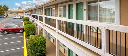 Best Western Fallon Inn and Suites Exterior
