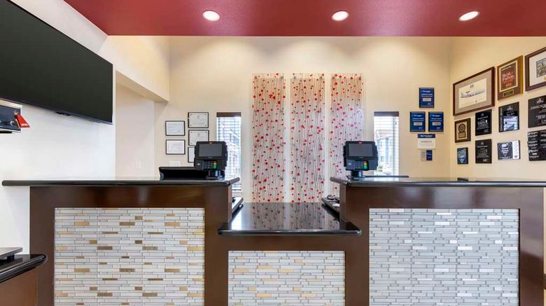 <b>Best Western Fallon Inn and Suites Lobby</b>. Images powered by <a href="https://iceportal.shijigroup.com/" title="IcePortal" target="_blank">IcePortal</a>.
