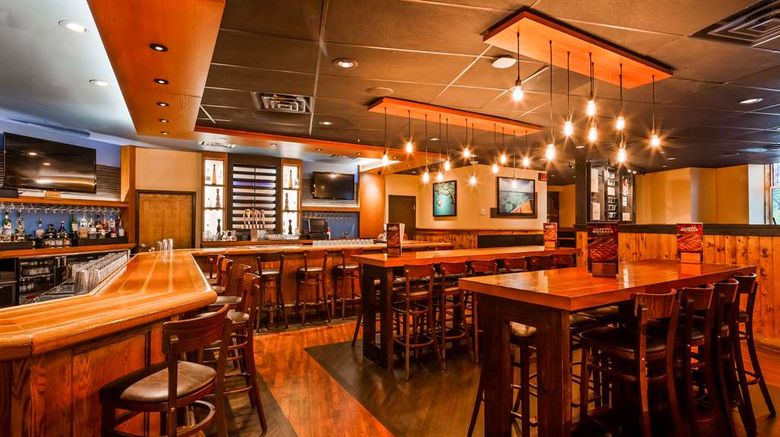 <b>Best Western Plus Casino Royale Restaurant</b>. Images powered by <a href="https://iceportal.shijigroup.com/" title="IcePortal" target="_blank">IcePortal</a>.