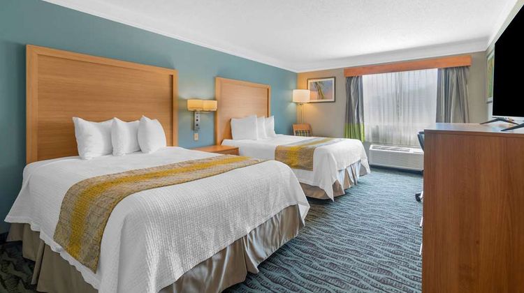 Best Western Plus Executive Court Inn Room