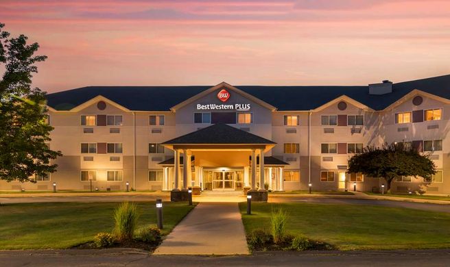 Best Western Plus Executive Court Inn Exterior