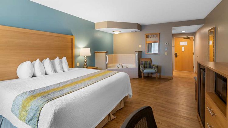 Best Western Plus Executive Court Inn Room