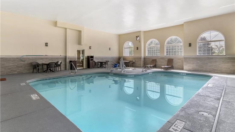 <b>Best Western Concord Inn & Suites Pool</b>. Images powered by <a href="https://iceportal.shijigroup.com/" title="IcePortal" target="_blank">IcePortal</a>.