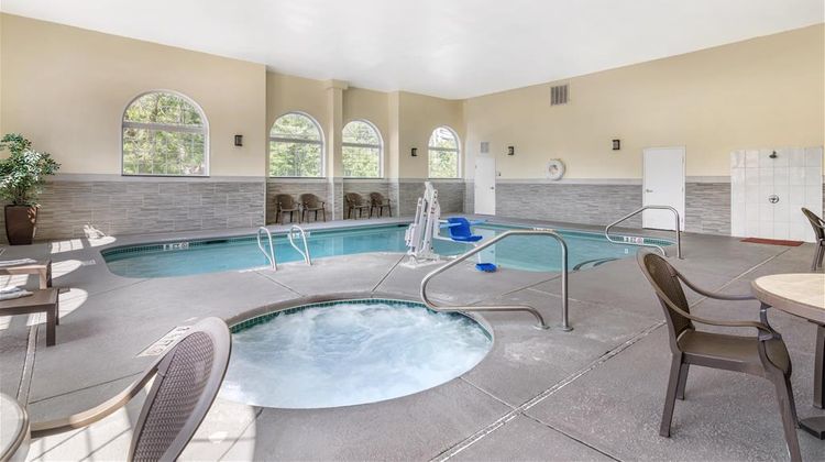 Best Western Concord Inn & Suites Pool