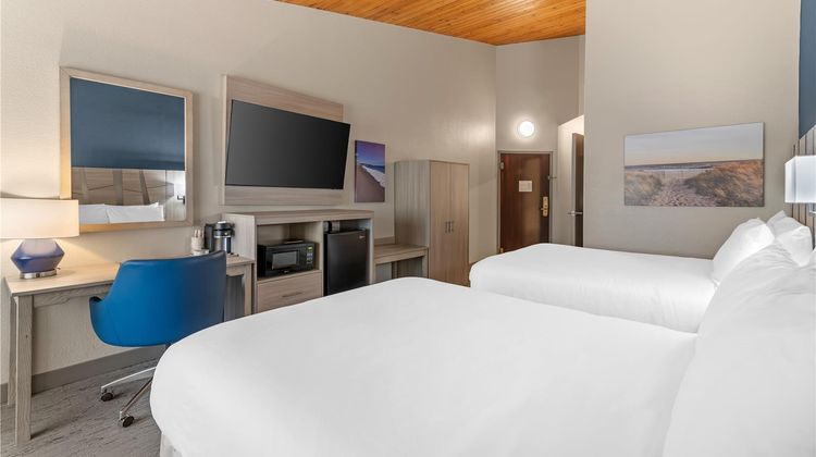 Best Western Plus The Inn at Hampton Room