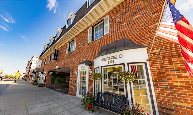 The Westfield Inn, BW Signature Coll. Exterior