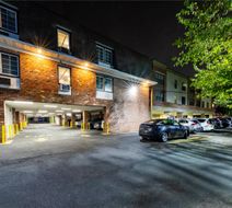The Westfield Inn, BW Signature Coll. Exterior