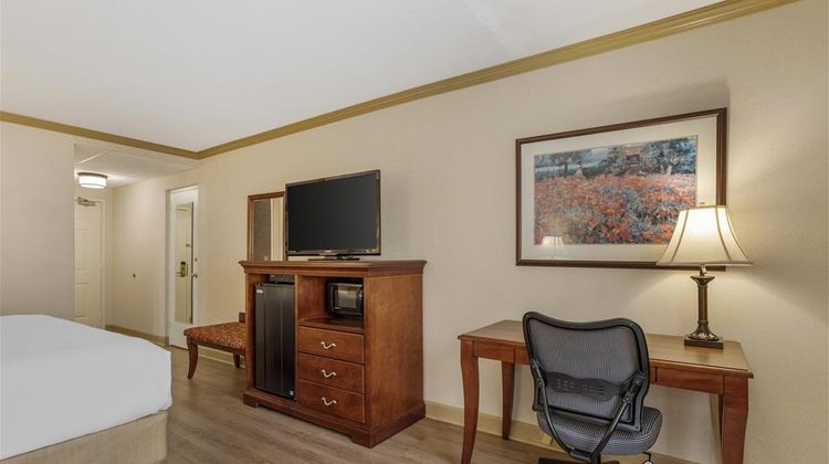 Best Western Plus Morristown Inn Room