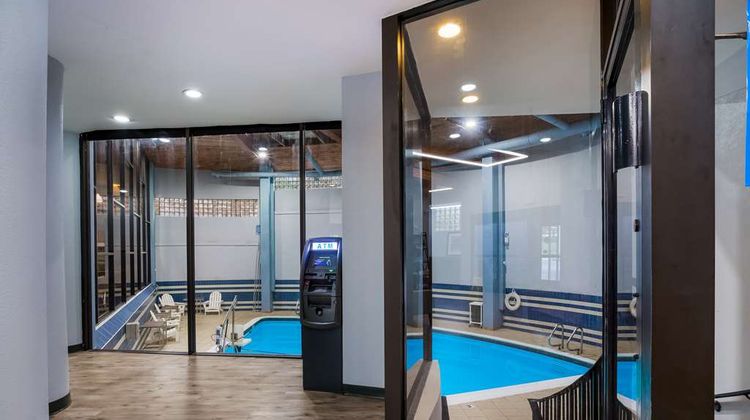 Best Western Bordentown Inn Pool
