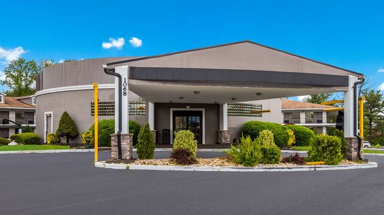 Best Western Bordentown Inn Exterior