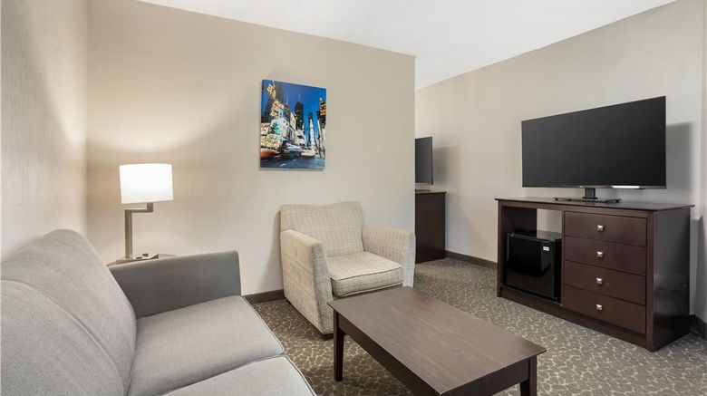 <b>Best Western Fort Lee Suite</b>. Images powered by <a href="https://iceportal.shijigroup.com/" title="IcePortal" target="_blank">IcePortal</a>.
