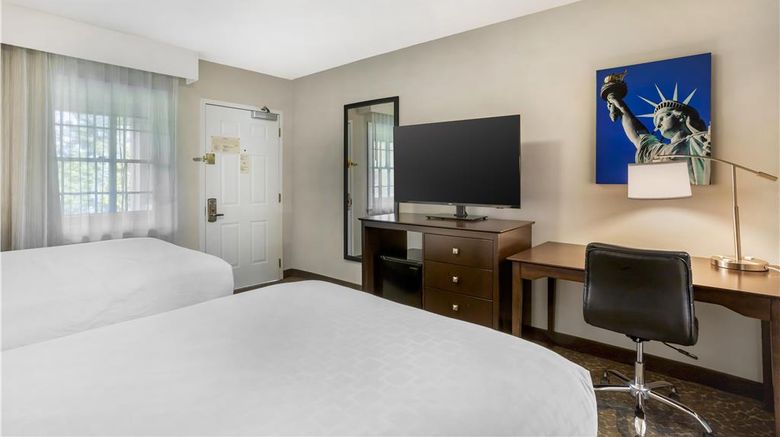 <b>Best Western Fort Lee Room</b>. Images powered by <a href="https://iceportal.shijigroup.com/" title="IcePortal" target="_blank">IcePortal</a>.