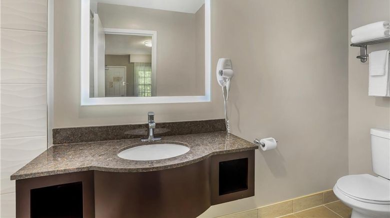 <b>Best Western Fort Lee Room</b>. Images powered by <a href="https://iceportal.shijigroup.com/" title="IcePortal" target="_blank">IcePortal</a>.