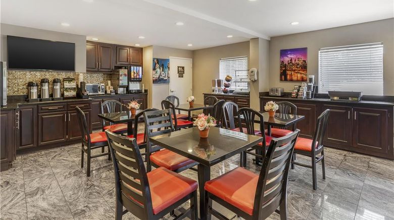 <b>Best Western Fort Lee Restaurant</b>. Images powered by <a href="https://iceportal.shijigroup.com/" title="IcePortal" target="_blank">IcePortal</a>.