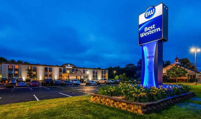 Best Western Hazlet Inn Exterior