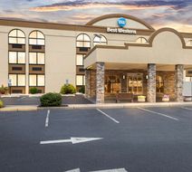 Best Western Hazlet Inn Exterior
