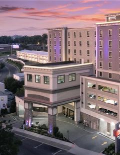 Best Western Premier NYC Gateway Hotel