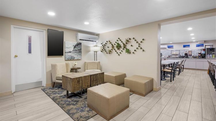 Best Western El Rancho Palacio Lobby