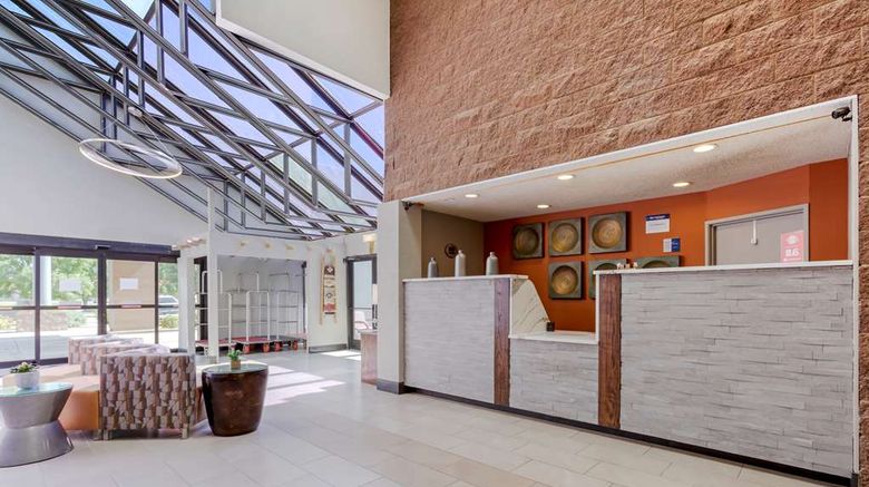 <b>Best Western Pecos Inn Lobby</b>. Images powered by <a href="https://iceportal.shijigroup.com/" title="IcePortal" target="_blank">IcePortal</a>.