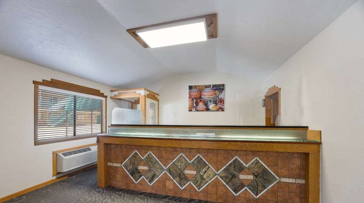 Best Western Kokopelli Lodge Lobby
