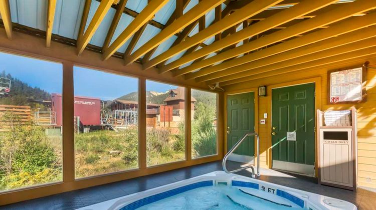 Best Western Rivers Edge Pool