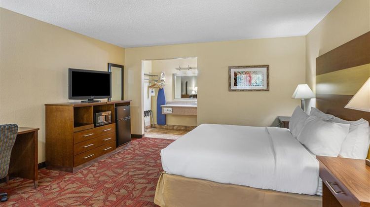 Best Western Pine Springs Inn Room