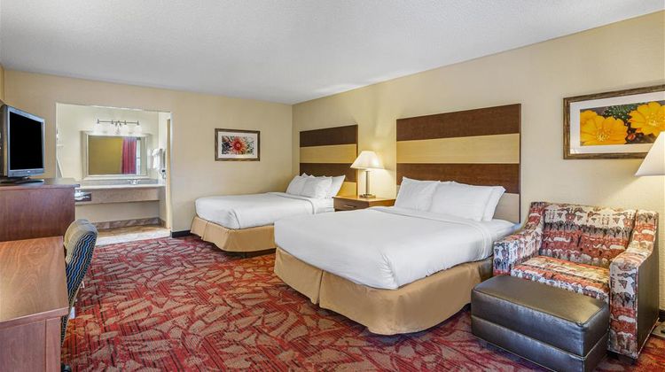 Best Western Pine Springs Inn Room