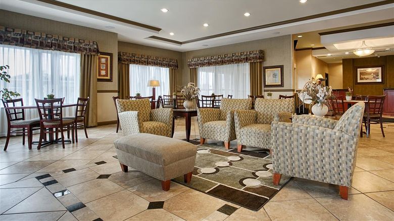 <b>Best Western Plus Montezuma Inn & Suites Lobby</b>. Images powered by <a href="https://iceportal.shijigroup.com/" title="IcePortal" target="_blank">IcePortal</a>.