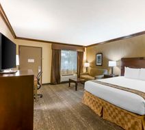 Best Western Plus Raton Hotel Room