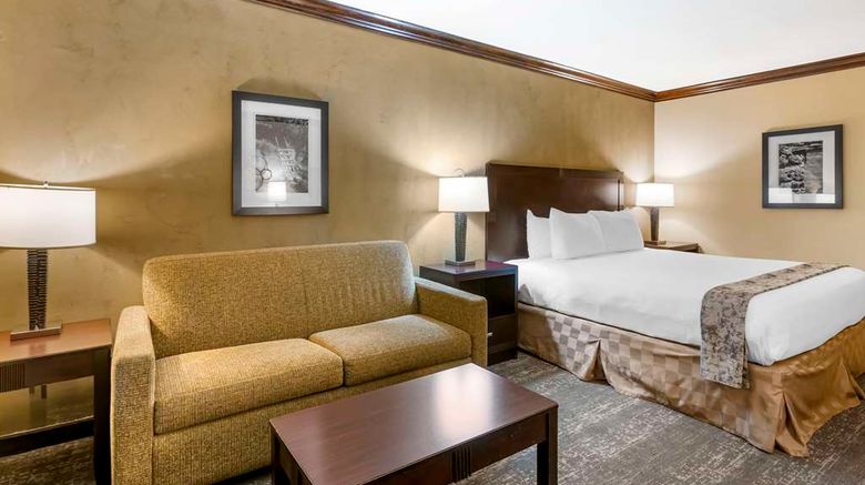 <b>Best Western Plus Raton Hotel Room</b>. Images powered by <a href="https://iceportal.shijigroup.com/" title="IcePortal" target="_blank">IcePortal</a>.