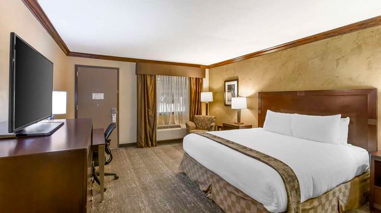 Best Western Plus Raton Hotel Room
