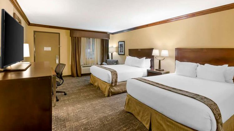 Best Western Plus Raton Hotel Room