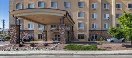 Best Western Plus Gallup Inn and Suites Exterior