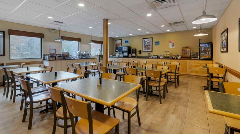 <b>Best Western of Lake George Restaurant</b>. Images powered by <a href="https://iceportal.shijigroup.com/" title="IcePortal" target="_blank">IcePortal</a>.