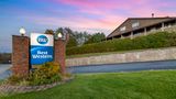 <b>Best Western of Lake George Exterior</b>. Images powered by <a href="https://iceportal.shijigroup.com/" title="IcePortal" target="_blank">IcePortal</a>.